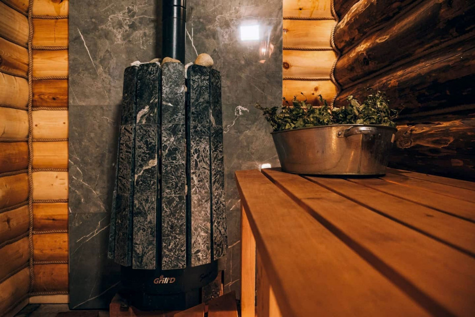 Дровяная банная печь Grill'D Cometa Vega 180 Long Window Max Stone Pro (Серпентинит)